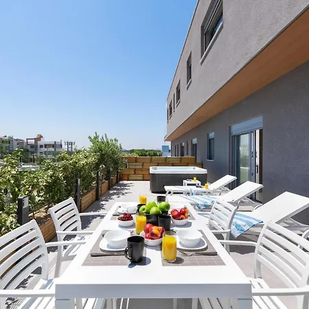 מלון דירות Rhodes Skyline 5*