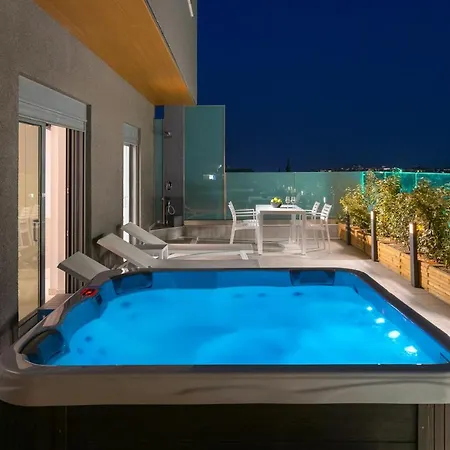 Rhodes Skyline מלון דירות איקסיה